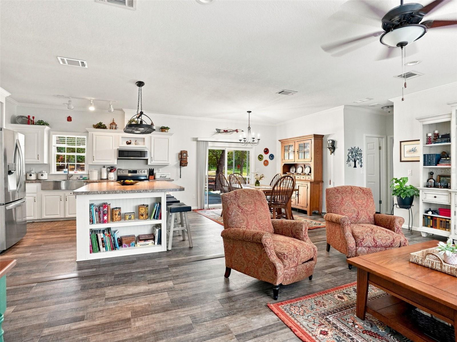 333 SUNCOAST BOULEVARD