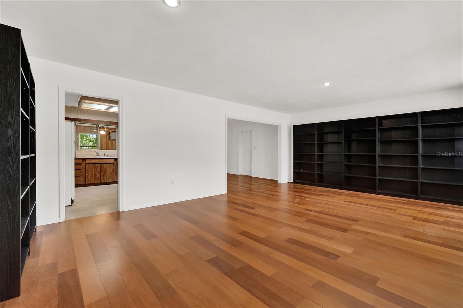 3716 NEPTUNE DRIVE