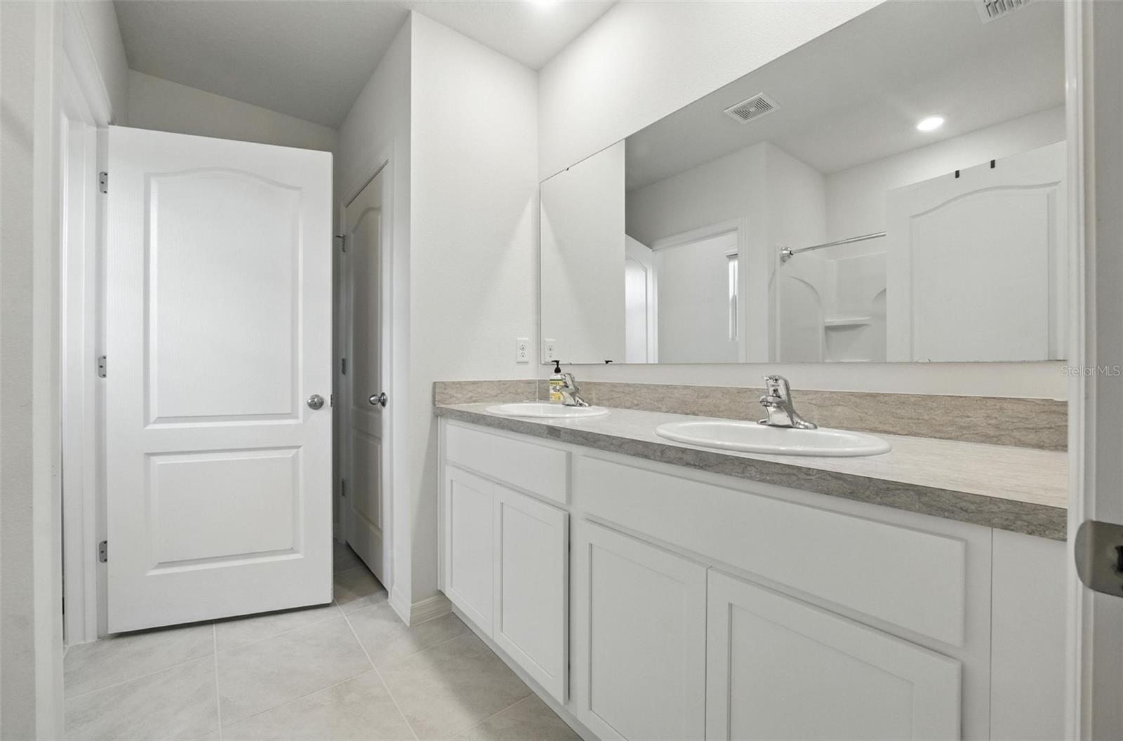 PELHAM PARK PH 1 & 2 - Residential Lease