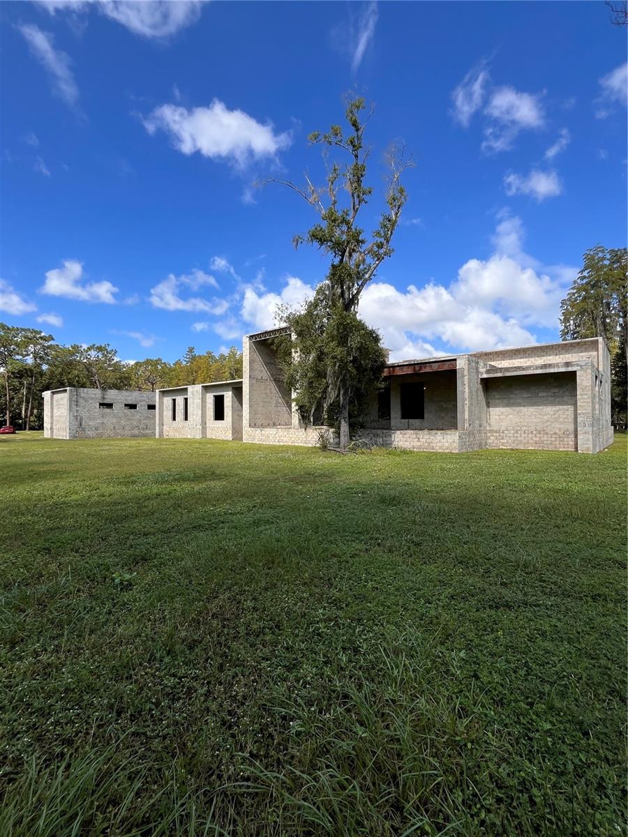 1029 VAN DYKE ROAD