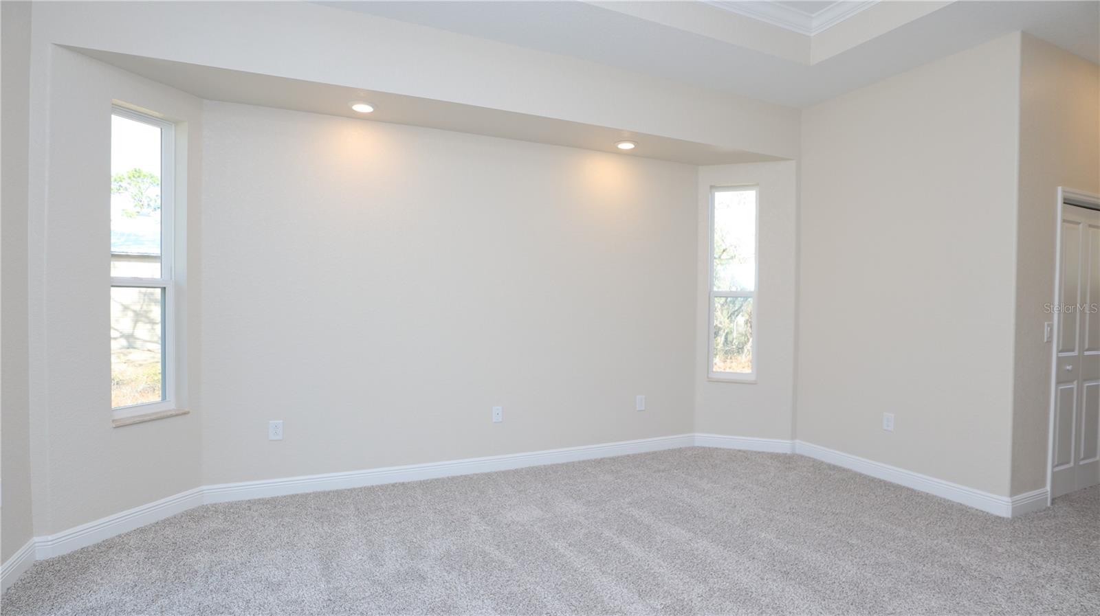 ROYAL HIGHLANDS - Residential