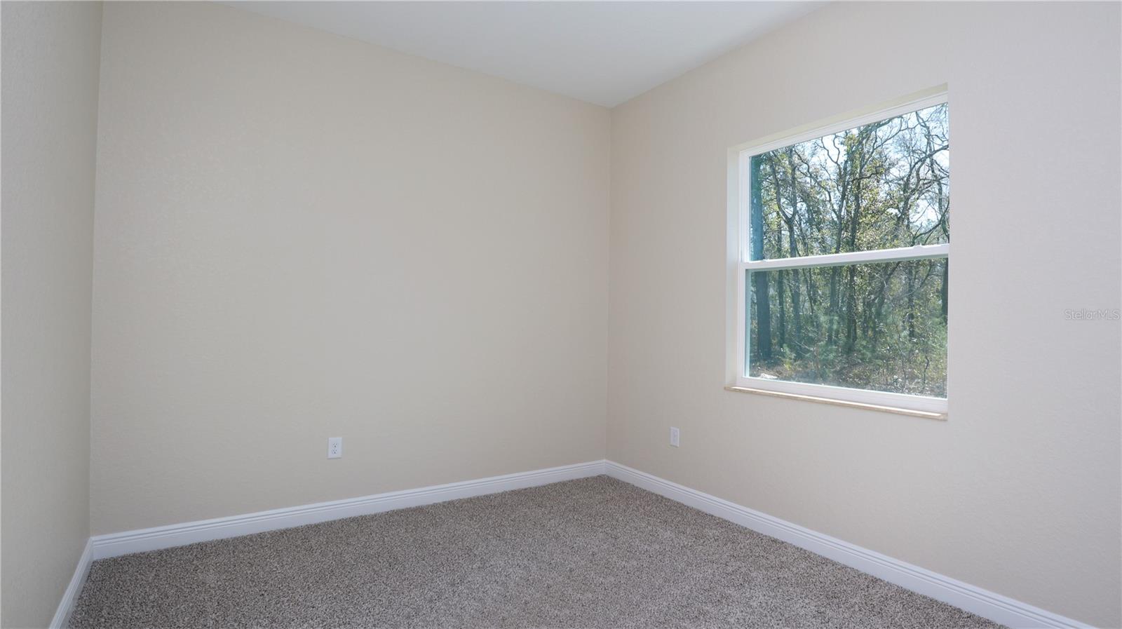 ROYAL HIGHLANDS - Residential