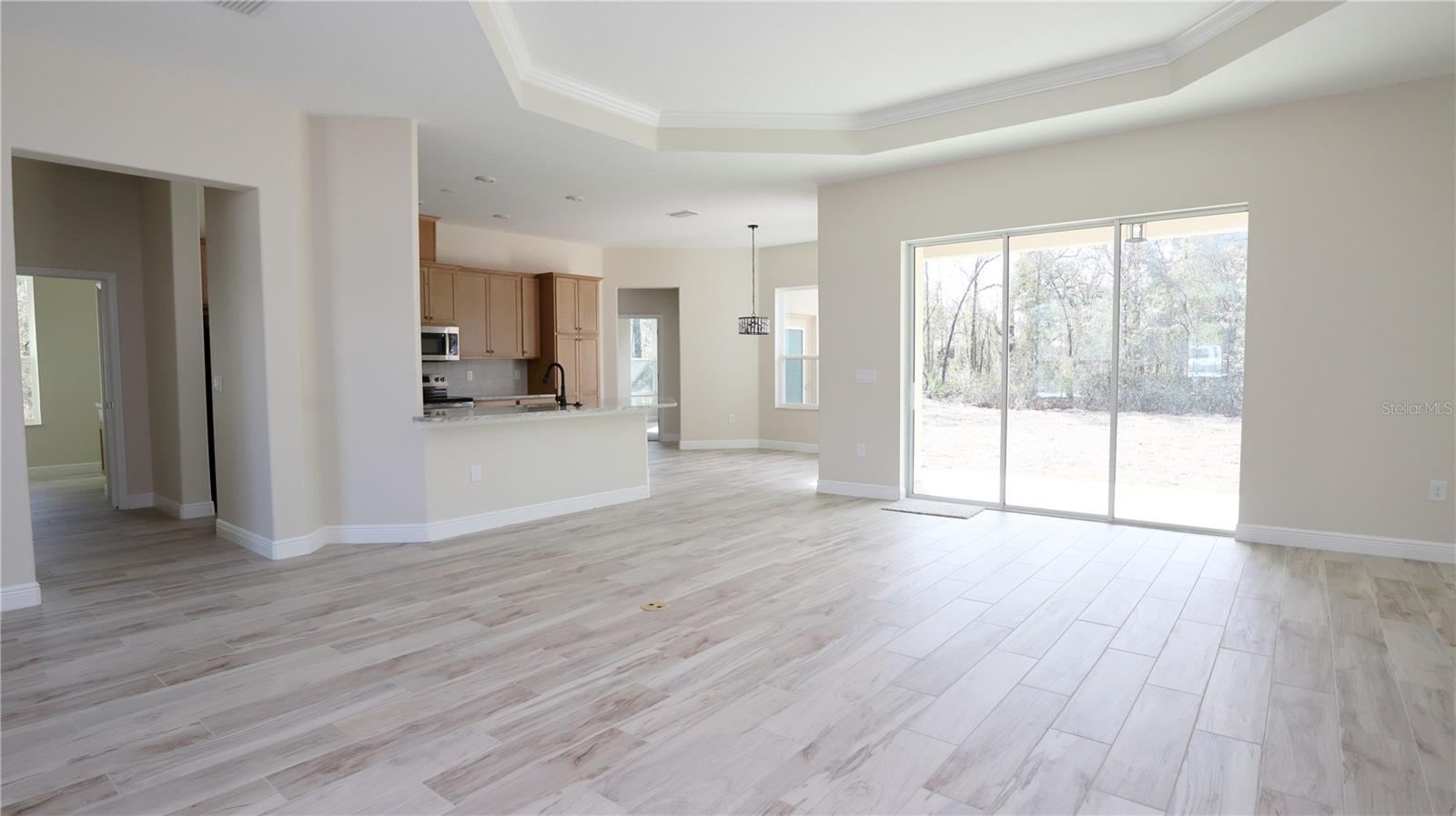 ROYAL HIGHLANDS - Residential