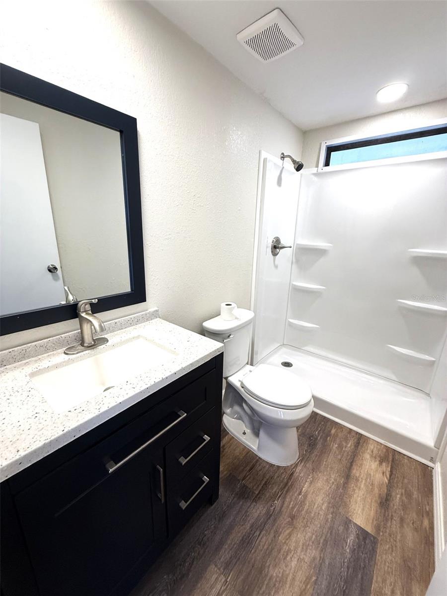 FLORAL LAKES - Residential