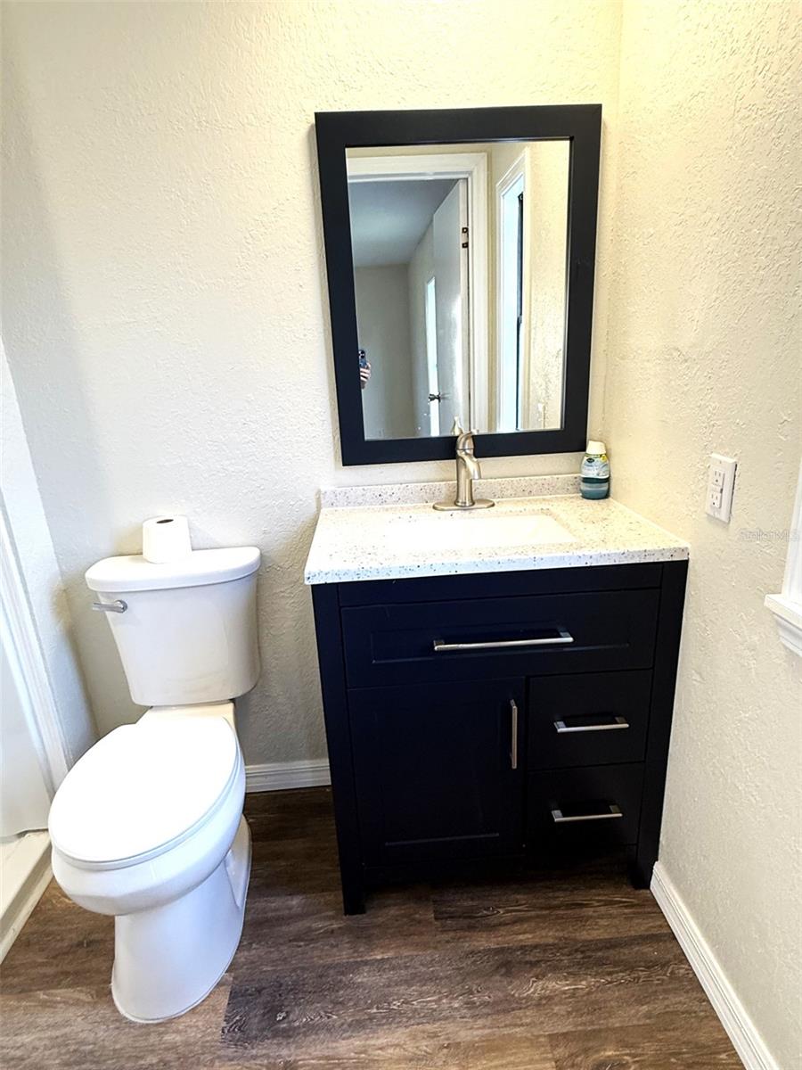 FLORAL LAKES - Residential