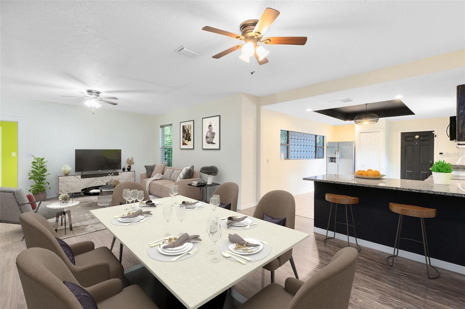 PALM TERRACE - Residential