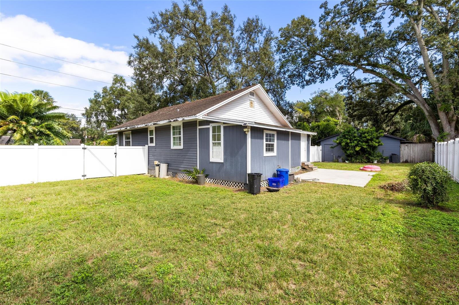 PALM TERRACE - Residential