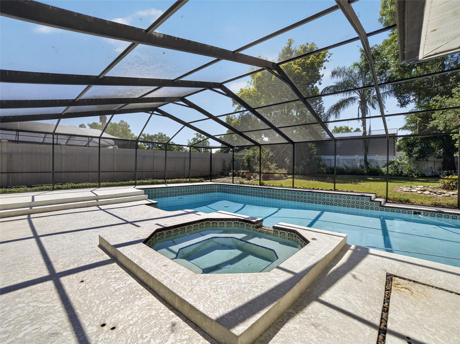 LIMONA - Residential