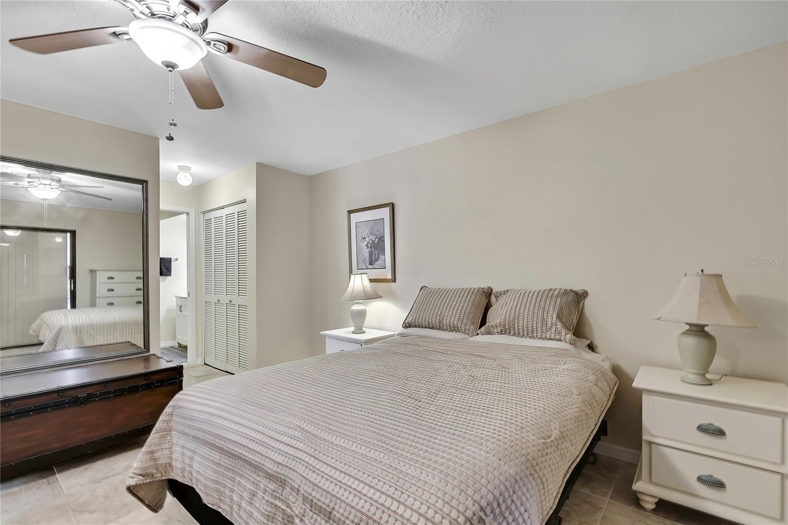 TMBR PINES PN GR VL - Residential