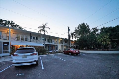 4154 57TH STREET N 272 KENNETH CITY FL 33709