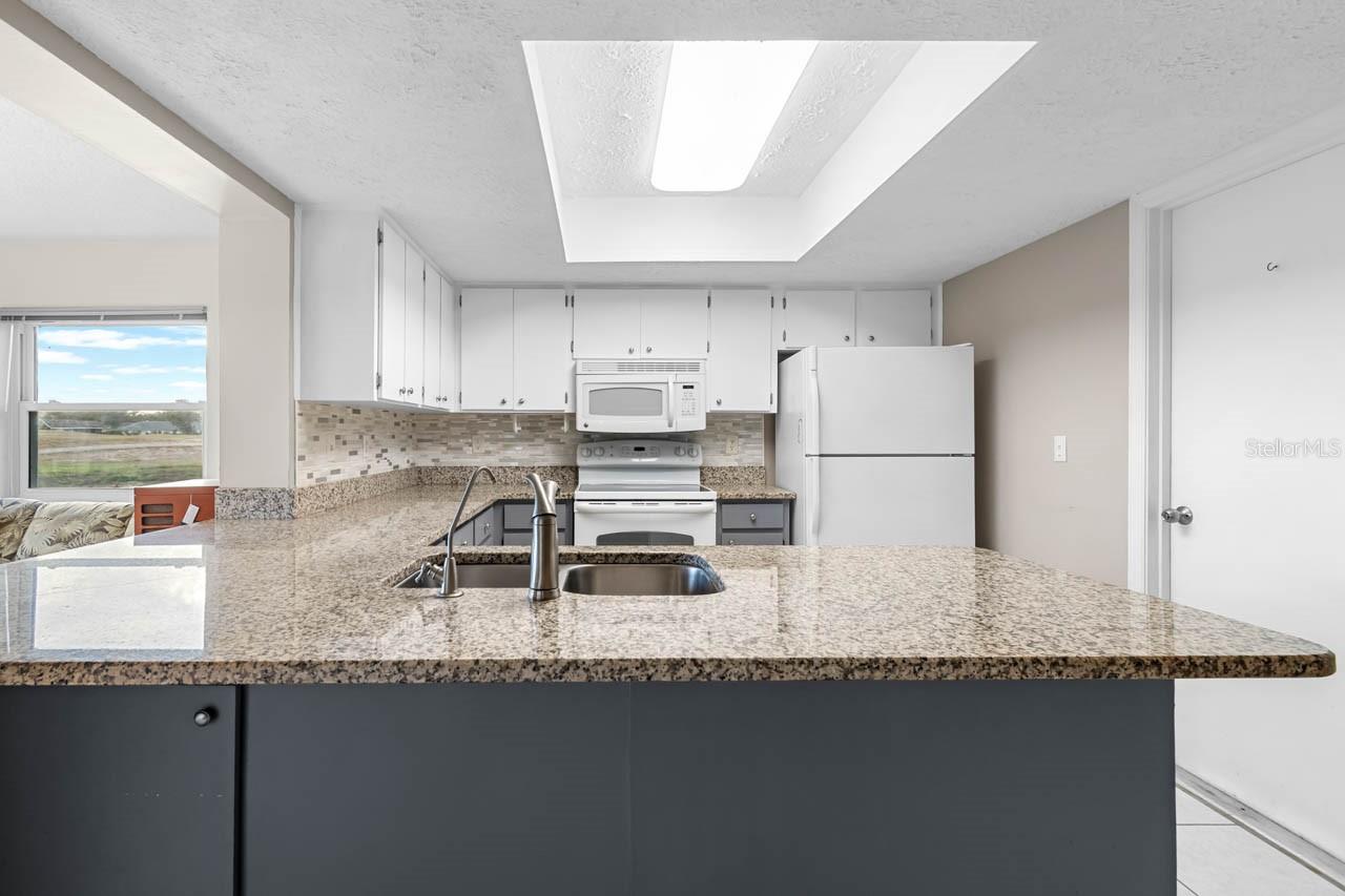 HIGHGATE III CONDO - Residential