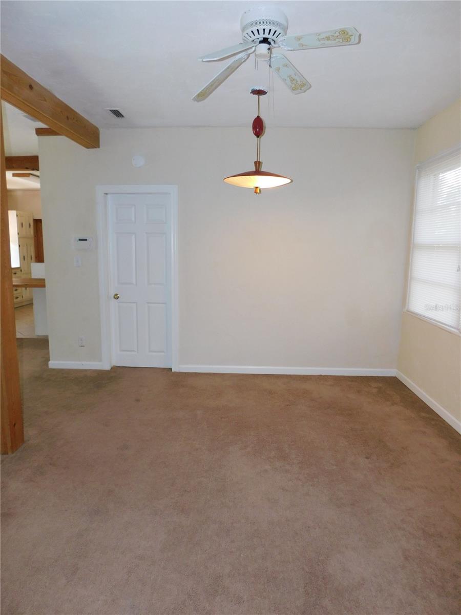 LAKE FOREST FARMS - Residential Lease