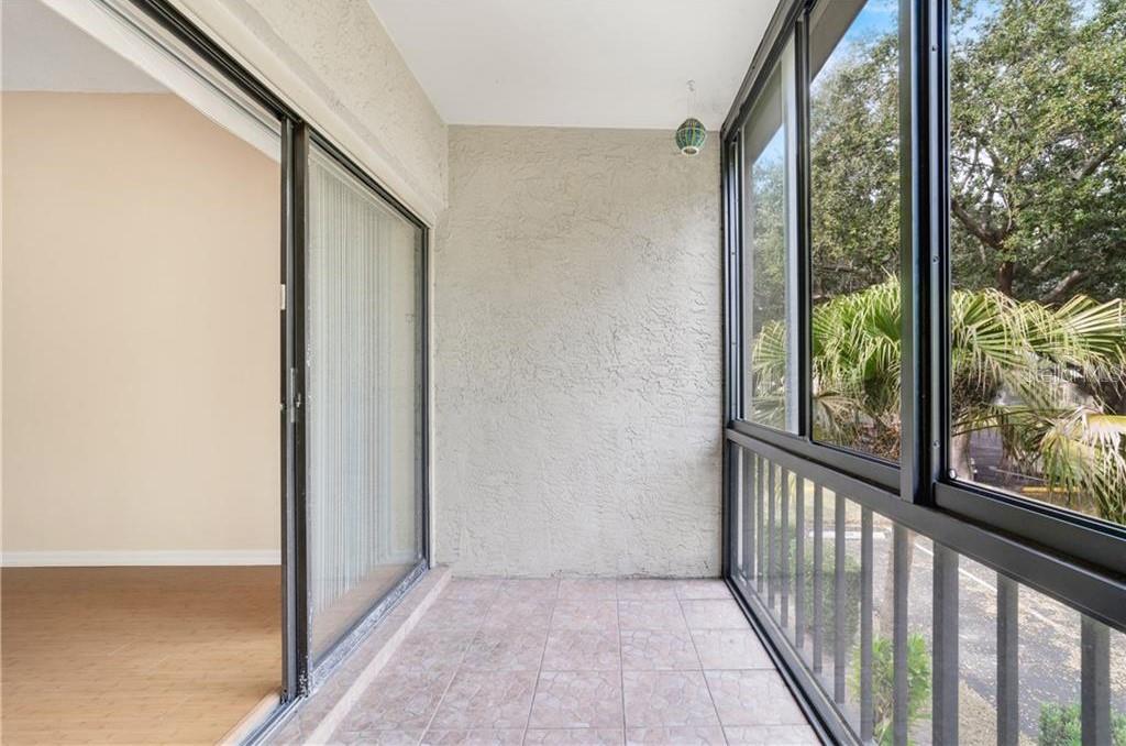 WIMBLEDON PARK CONDO 01 - Residential