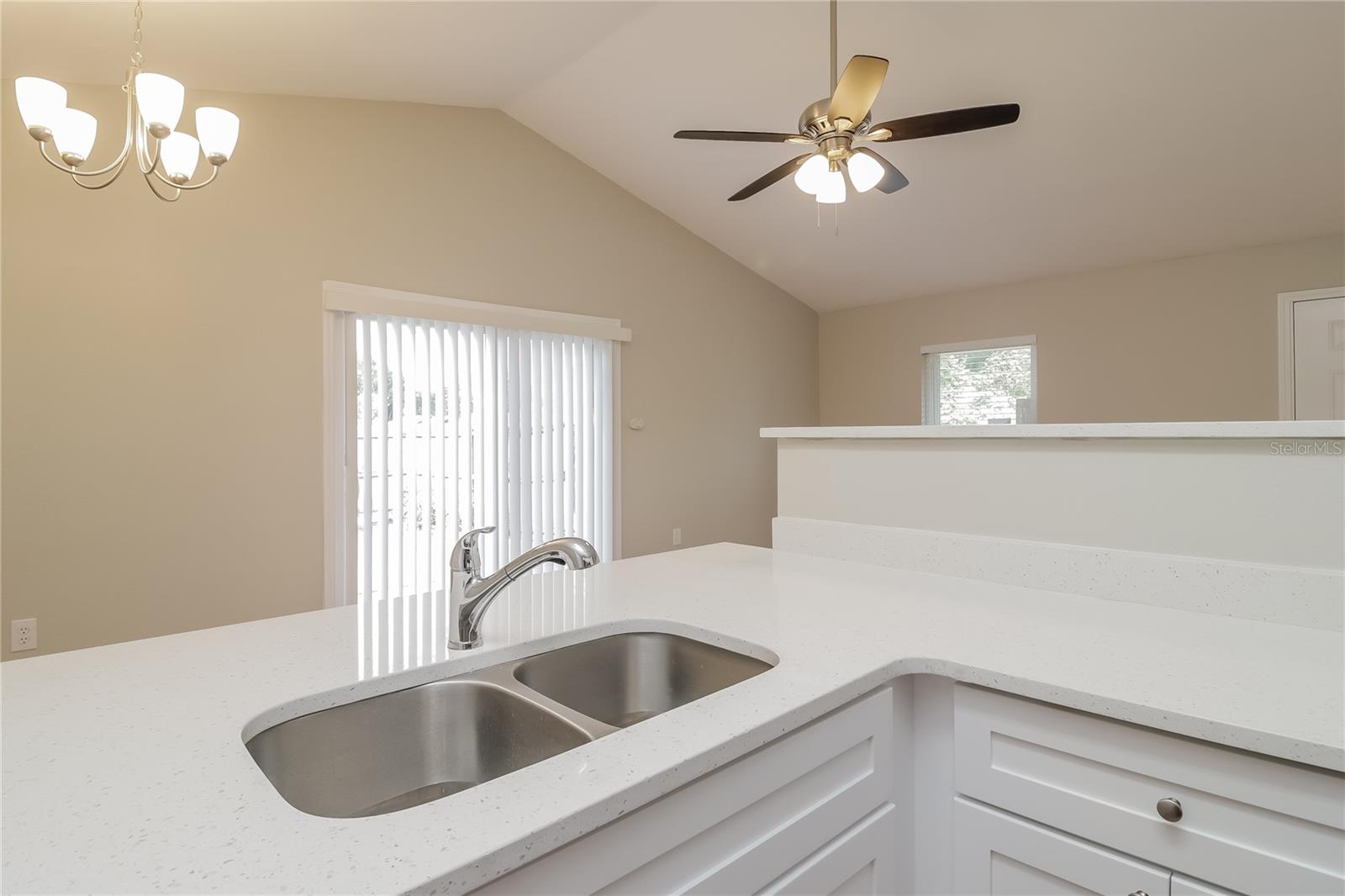 DELTONA LAKES UNIT 65 - Residential Lease