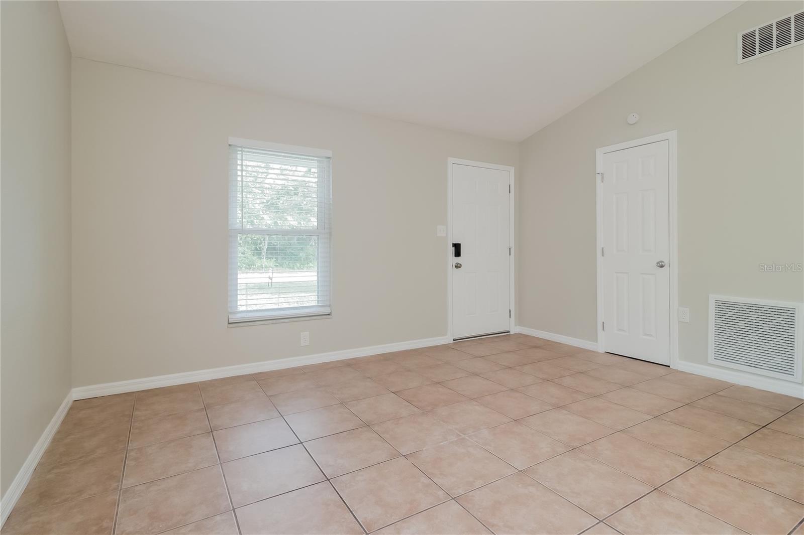 DELTONA LAKES UNIT 65 - Residential Lease