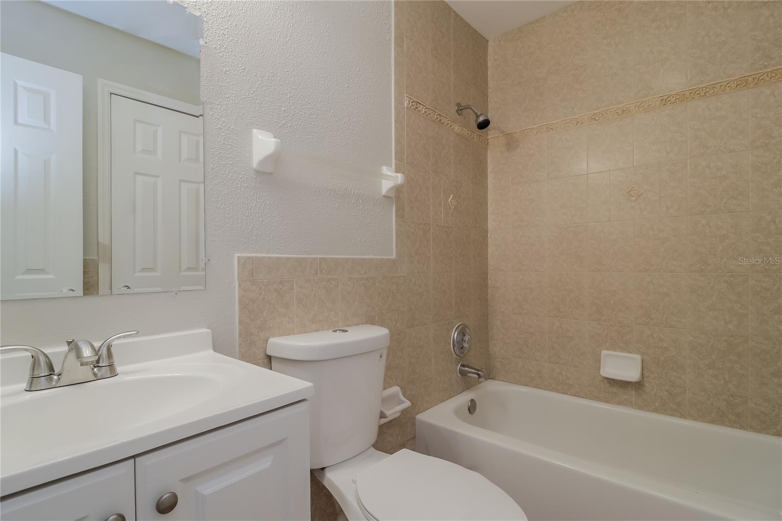 DELTONA LAKES UNIT 65 - Residential Lease