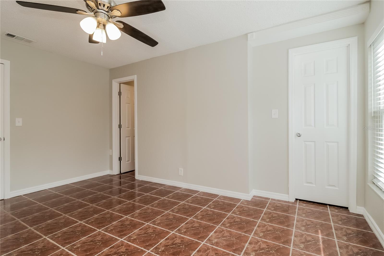 DELTONA LAKES UNIT 65 - Residential Lease