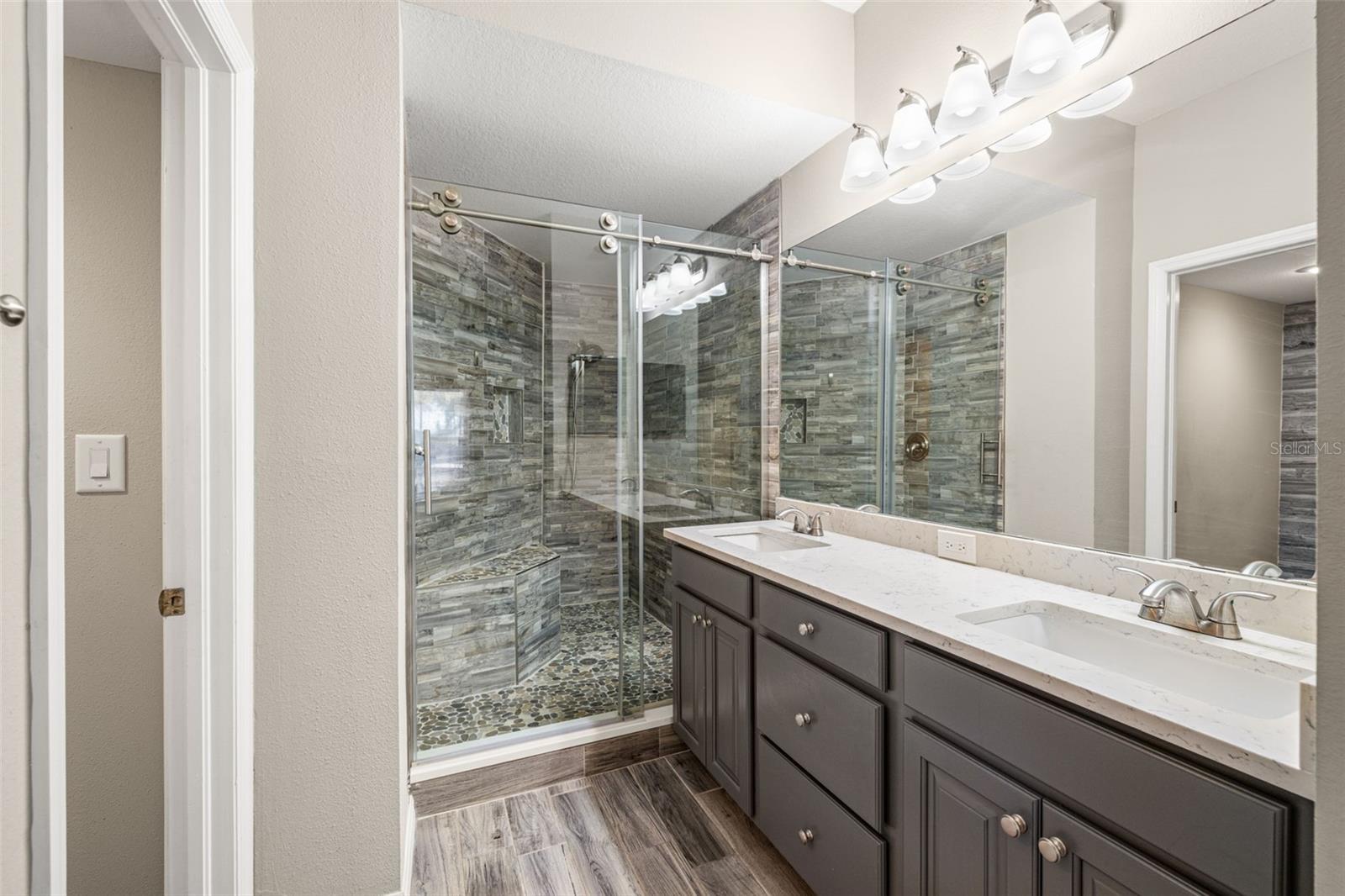 CASA BLANCA - Residential