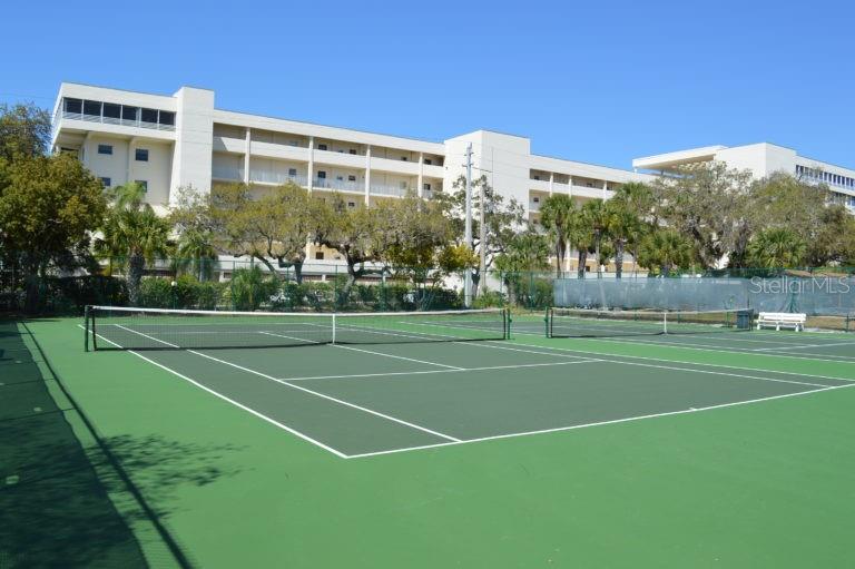 MIDNIGHT COVE II - Residential Lease