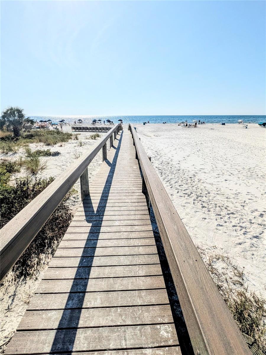 MIDNIGHT COVE II - Residential Lease