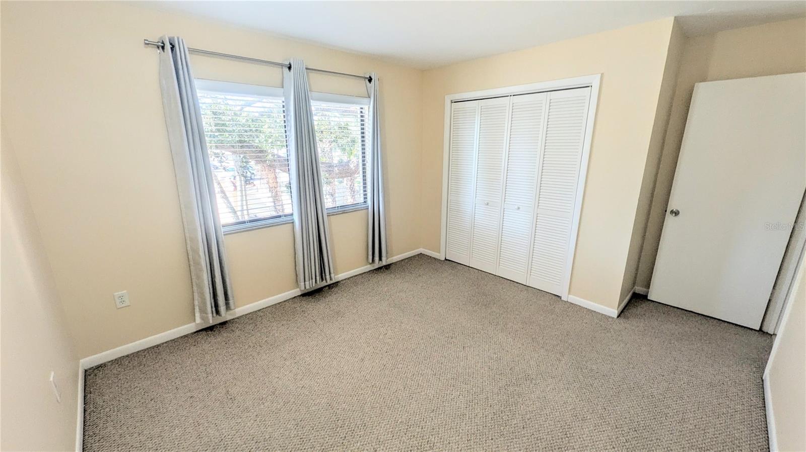 MIDNIGHT COVE II - Residential Lease