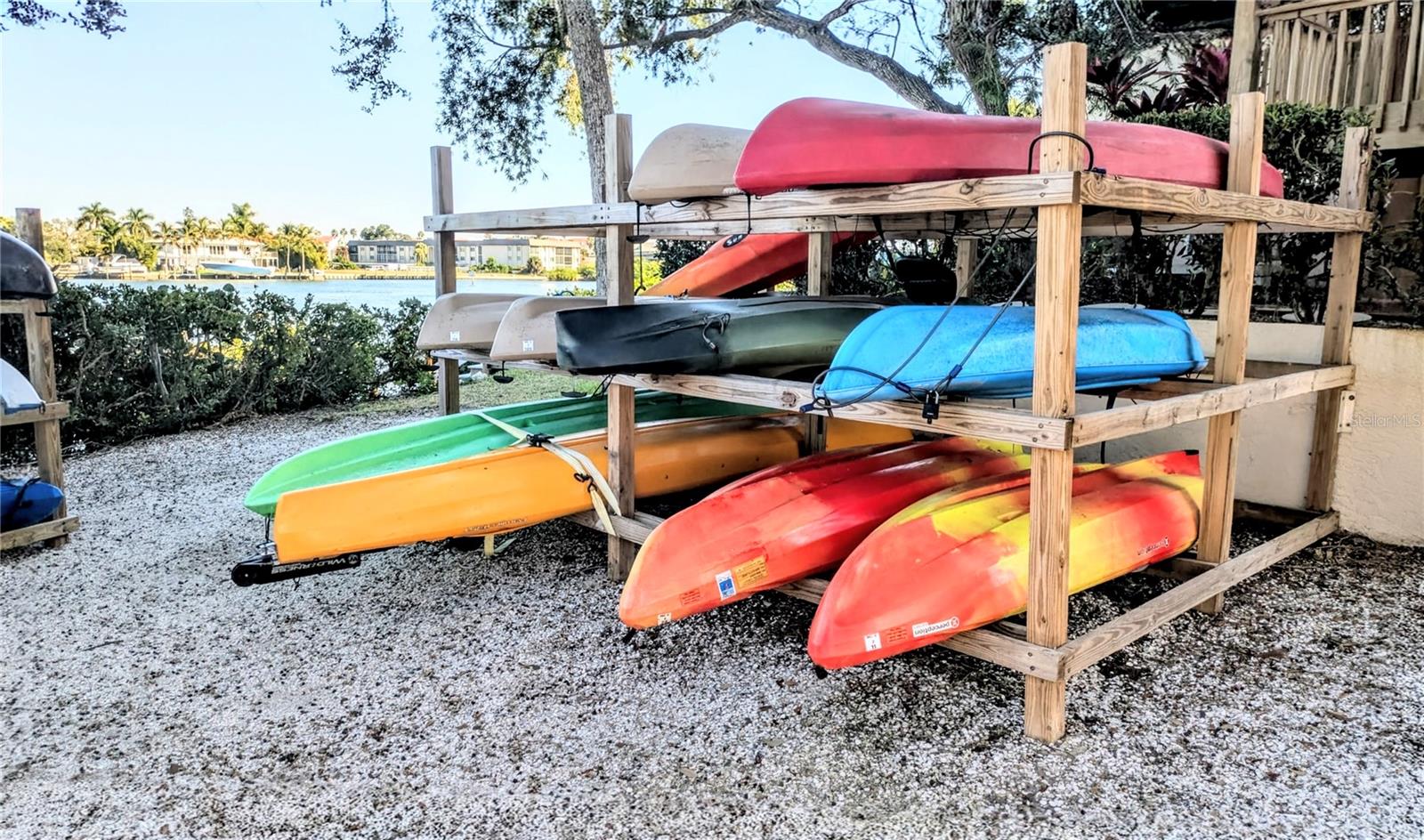 MIDNIGHT COVE II - Residential Lease