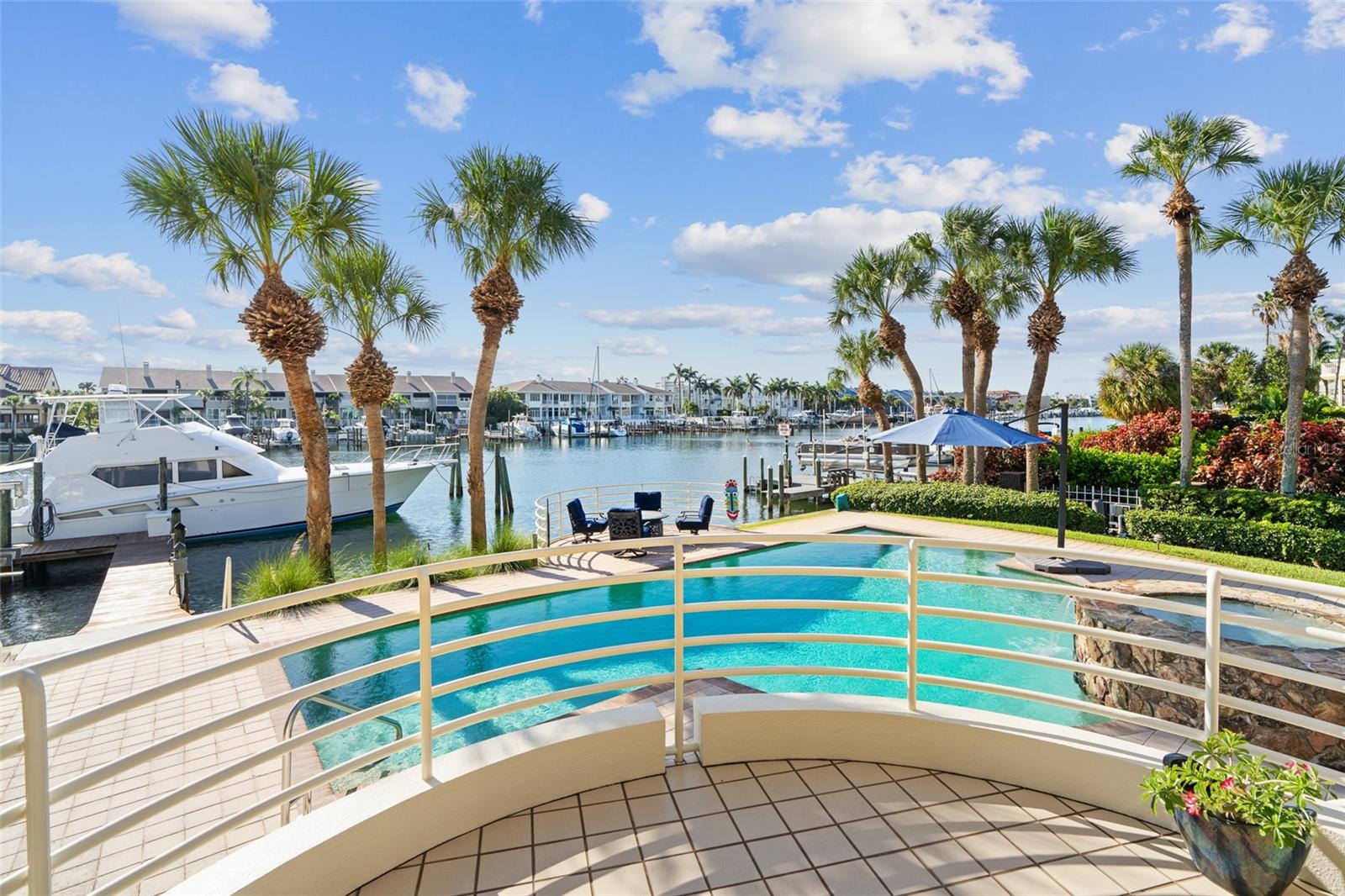 TIERRA VERDE UNIT 1 4TH REP - Residential