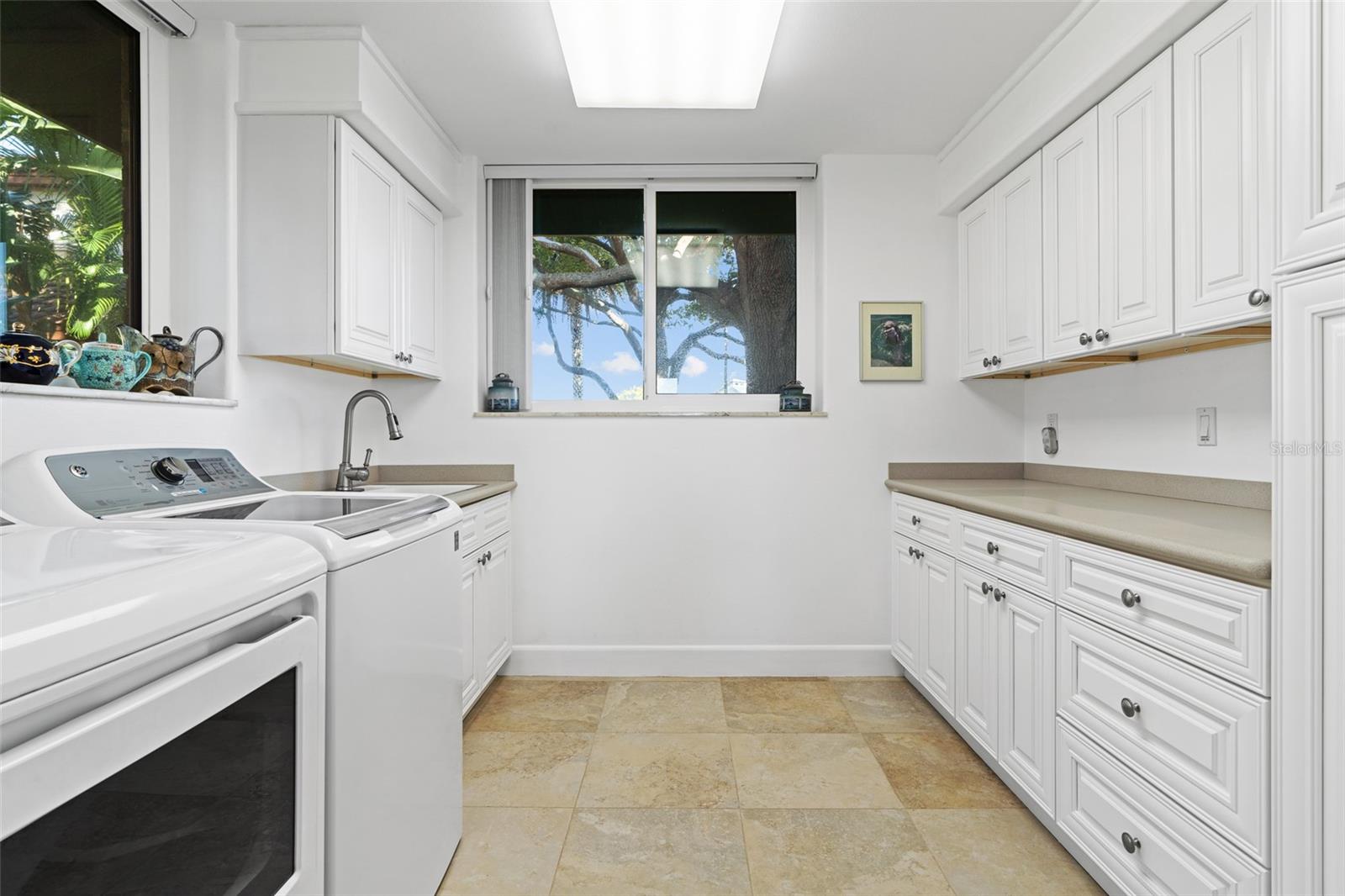 TIERRA VERDE UNIT 1 4TH REP - Residential