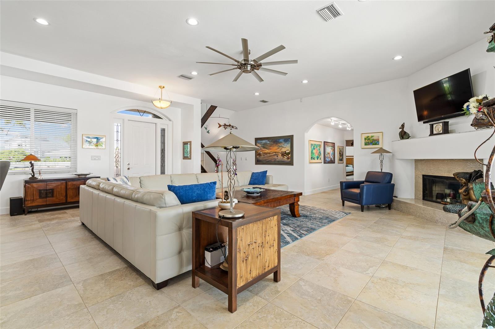 TIERRA VERDE UNIT 1 4TH REP - Residential