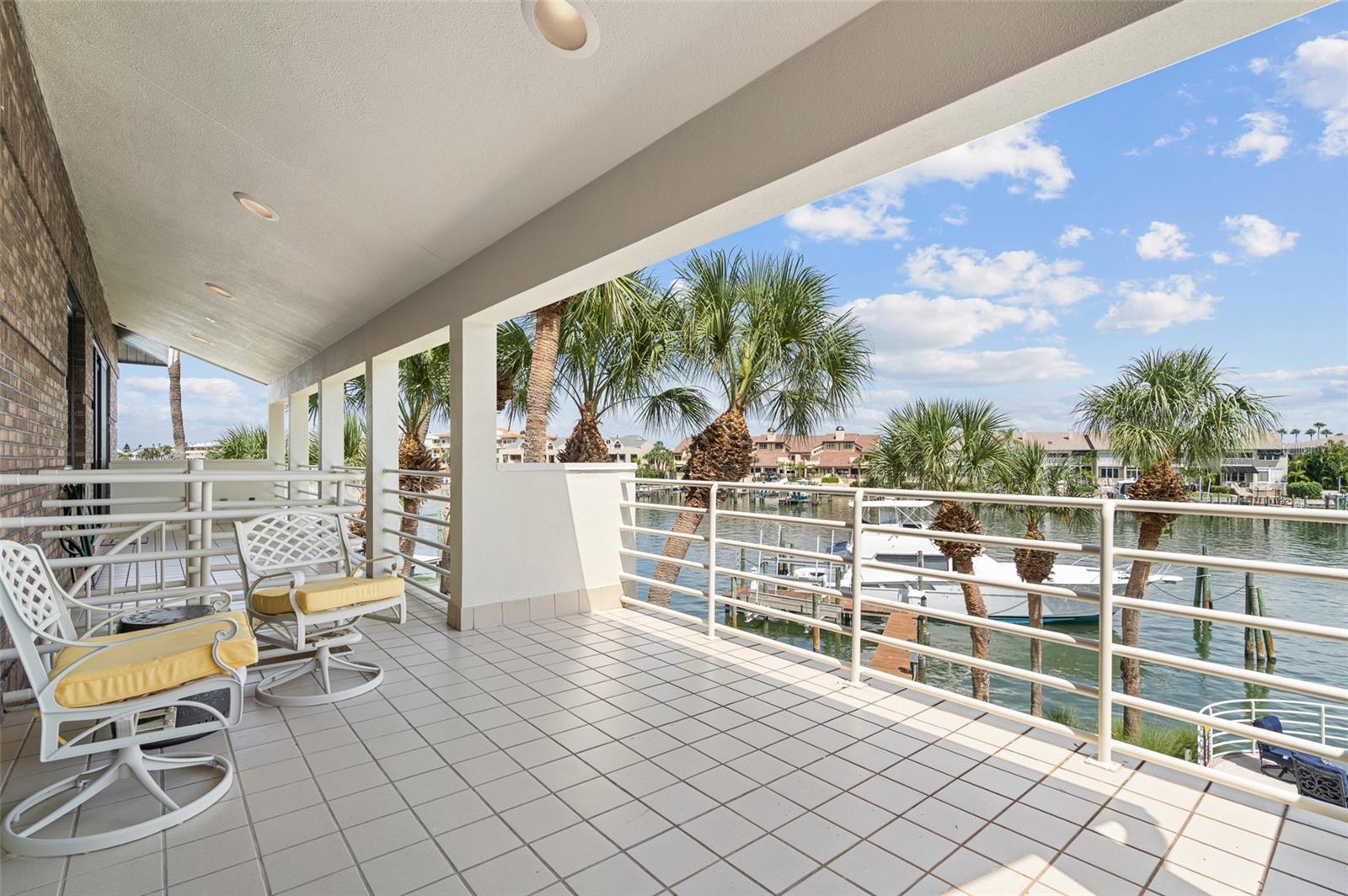 TIERRA VERDE UNIT 1 4TH REP - Residential