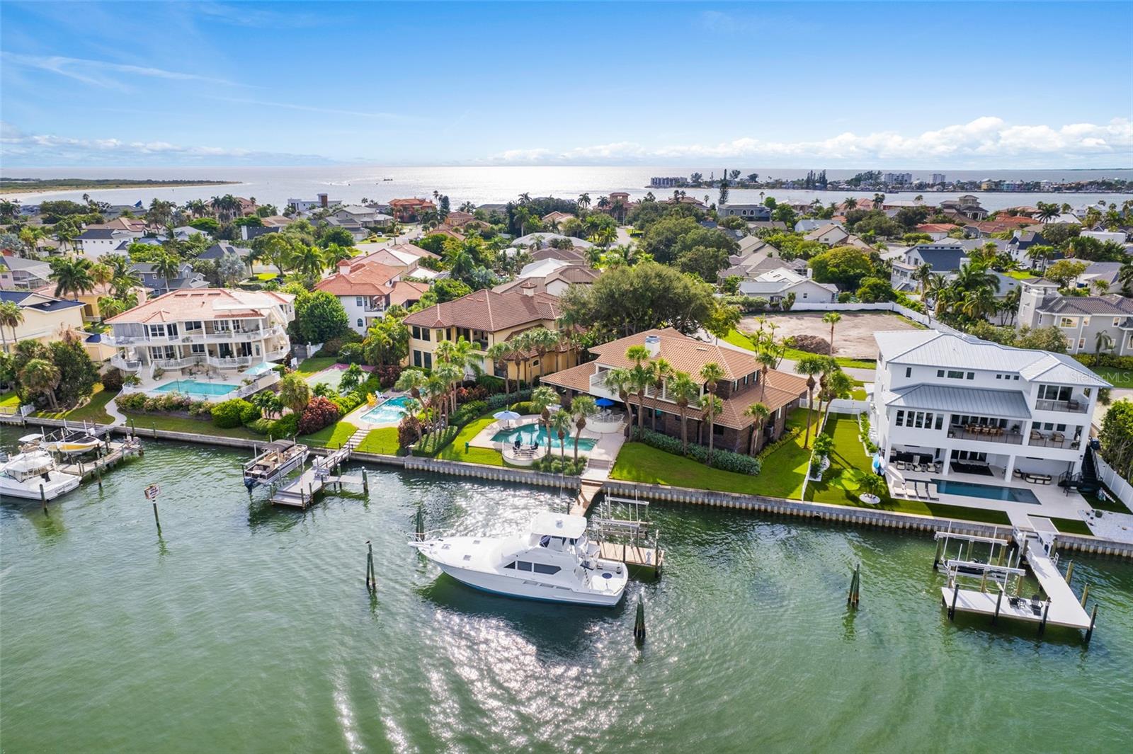 TIERRA VERDE UNIT 1 4TH REP - Residential