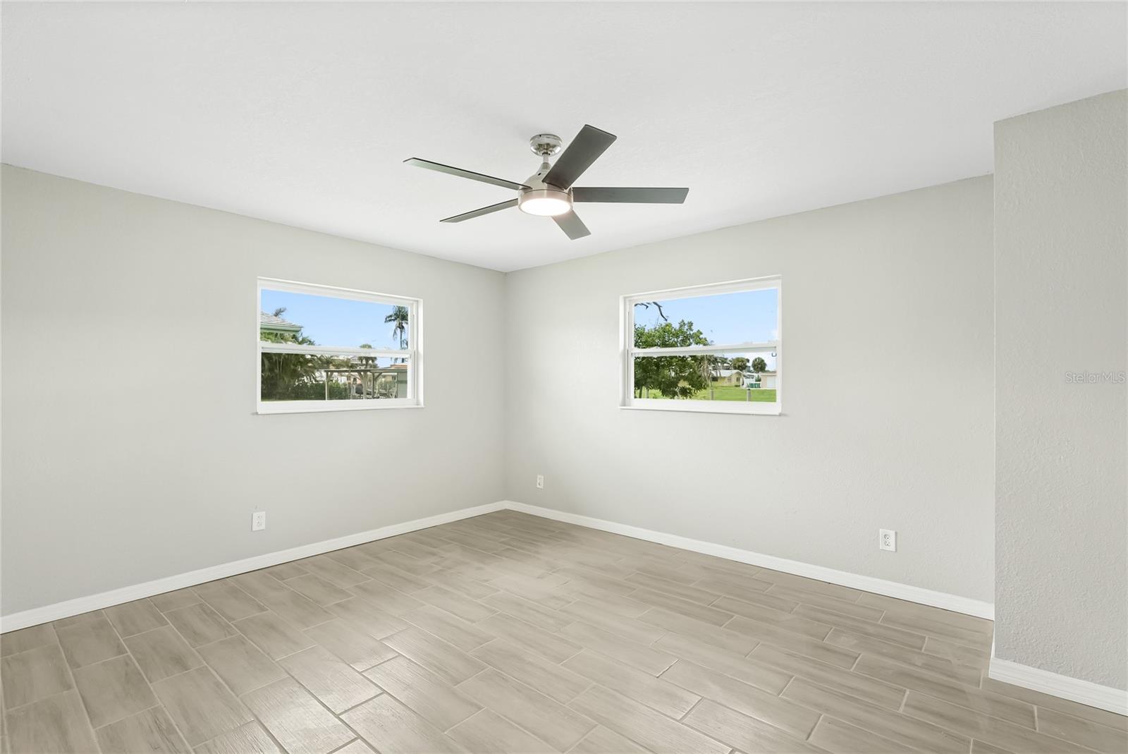 GROVE CITY SHORES - Residential