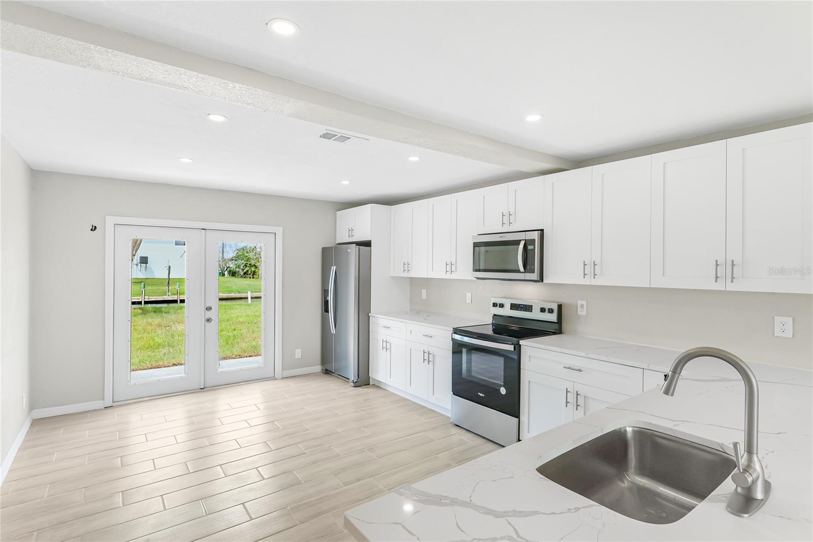 GROVE CITY SHORES - Residential