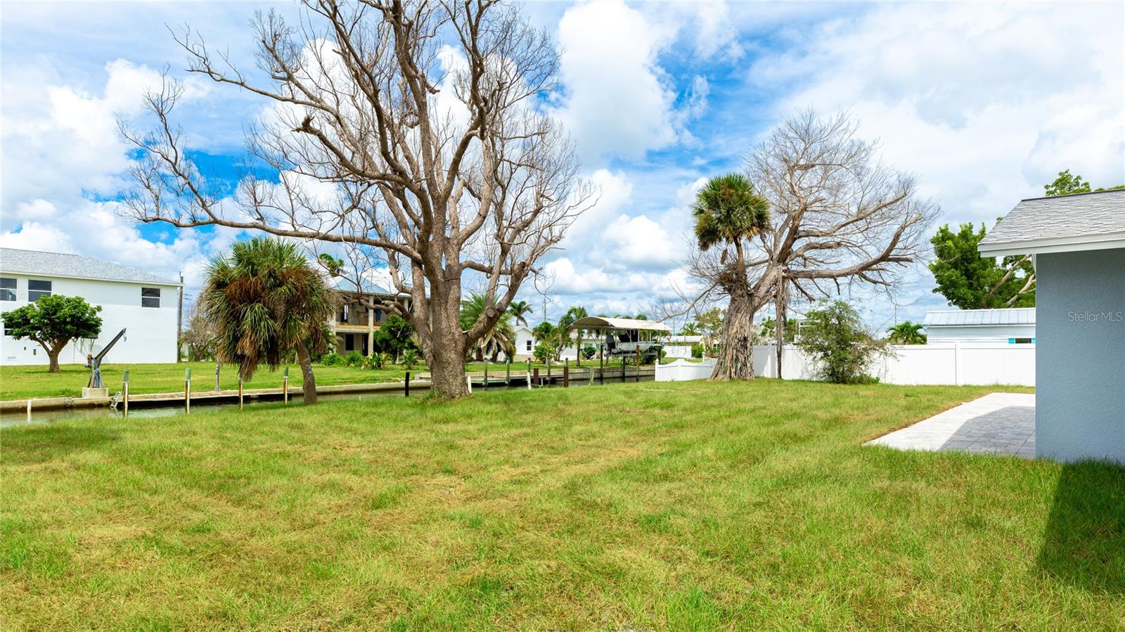 GROVE CITY SHORES - Residential