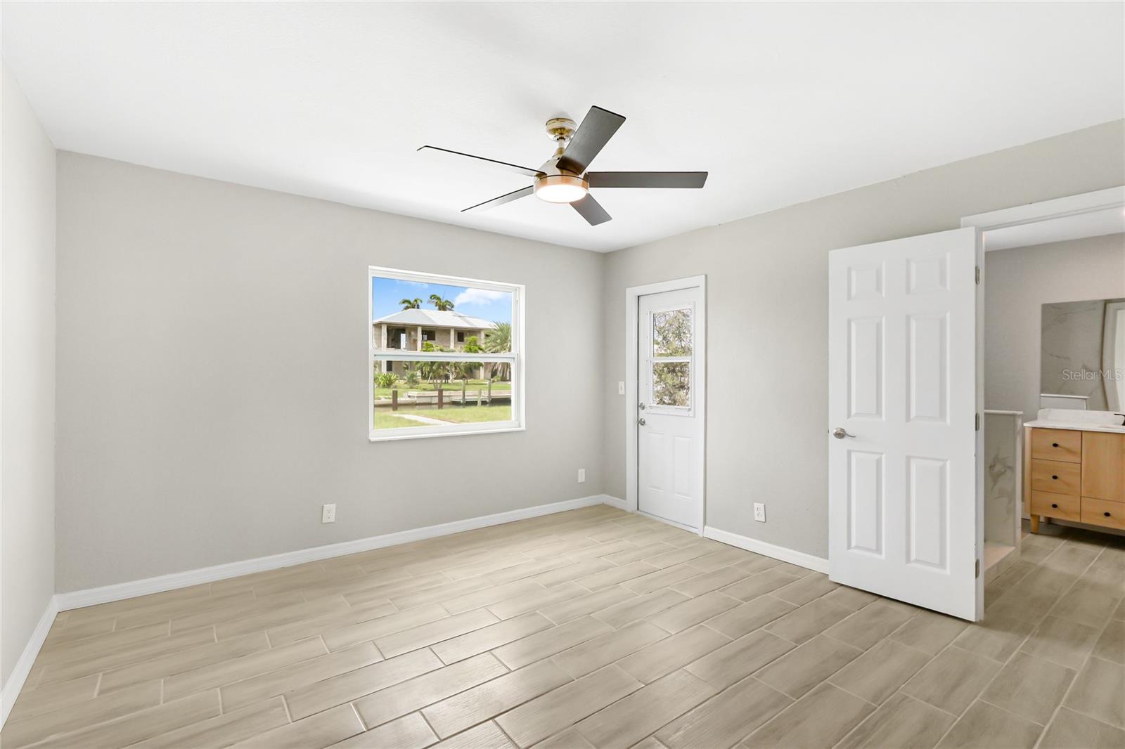 GROVE CITY SHORES - Residential