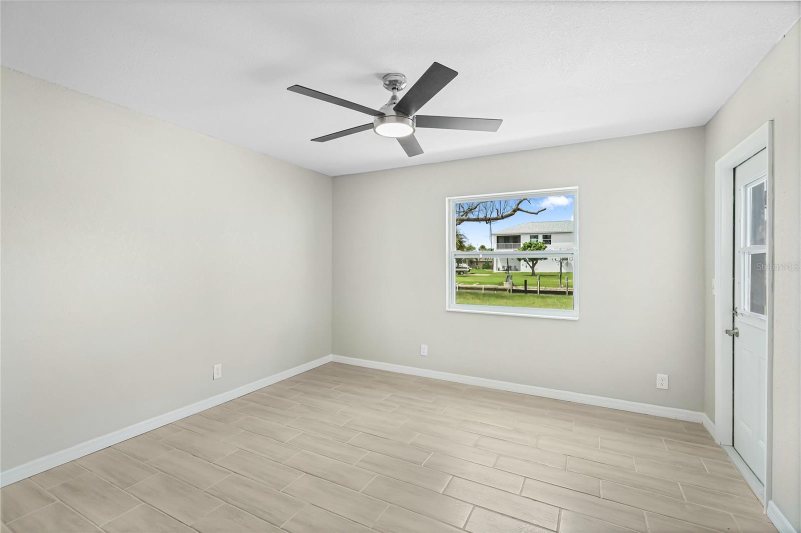 GROVE CITY SHORES - Residential