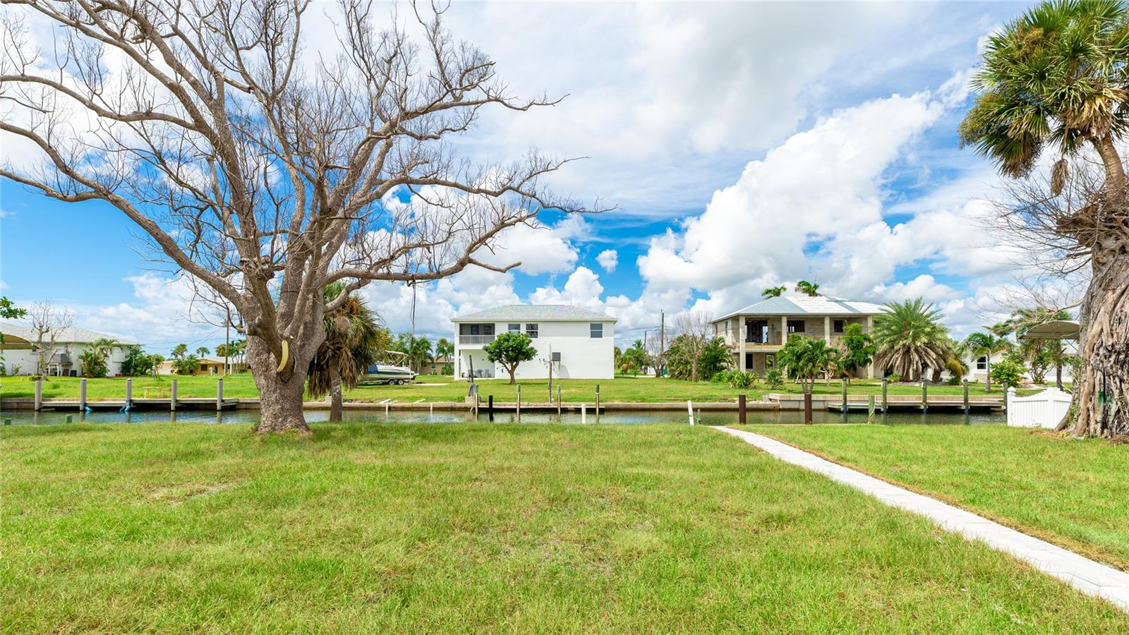 GROVE CITY SHORES - Residential