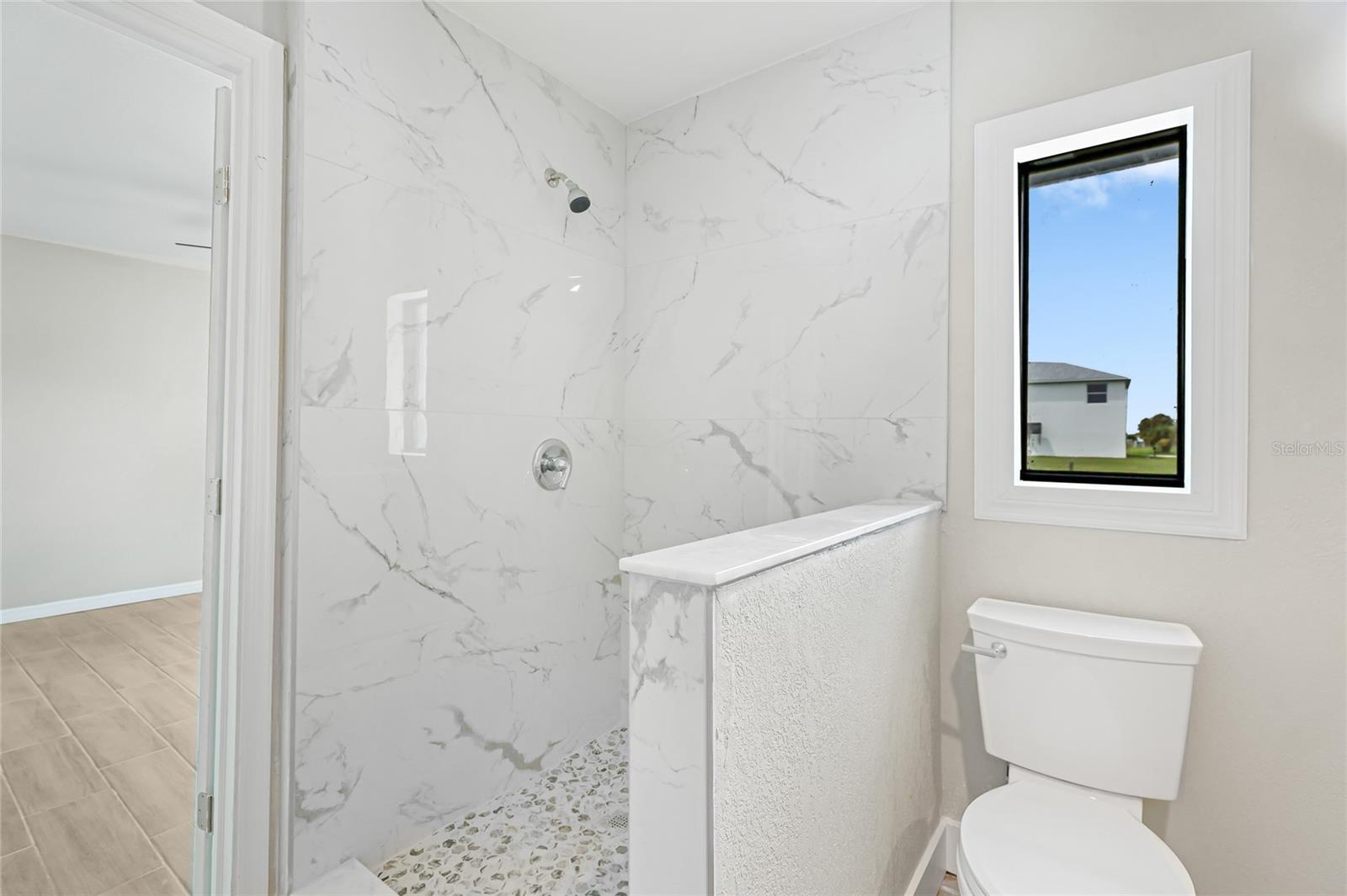 GROVE CITY SHORES - Residential