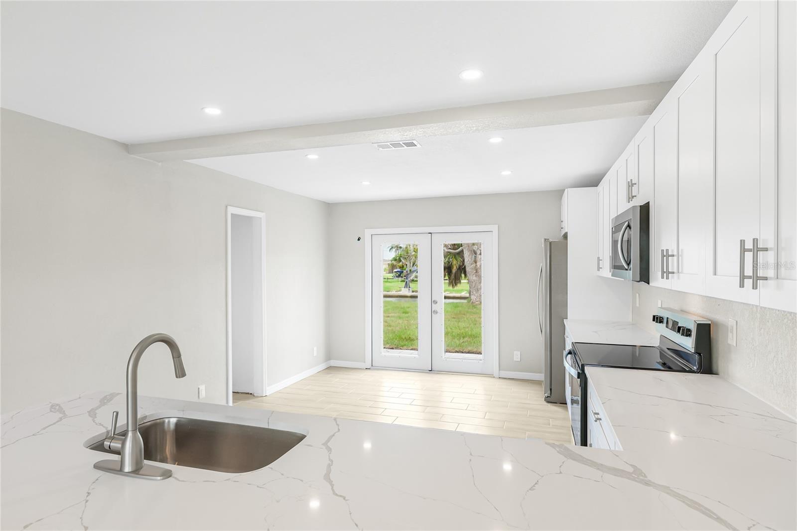 GROVE CITY SHORES - Residential