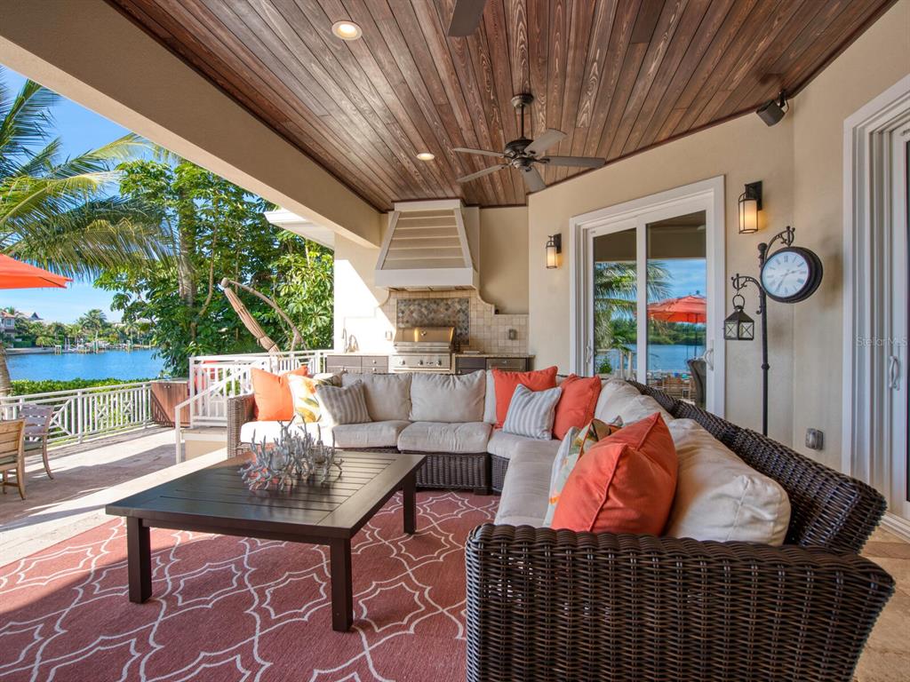 BAY ISLAND SHORES - Residential