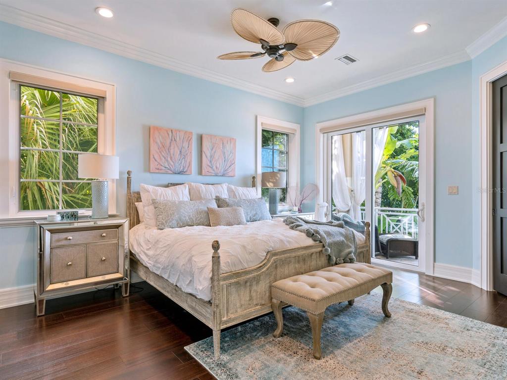 BAY ISLAND SHORES - Residential