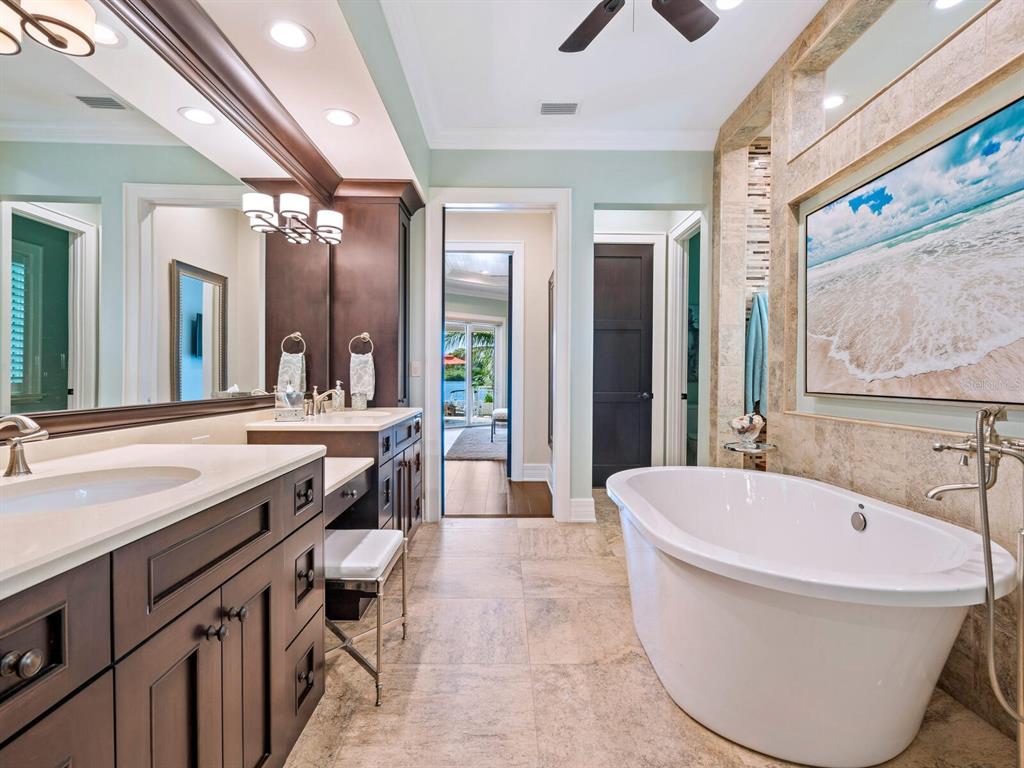 BAY ISLAND SHORES - Residential