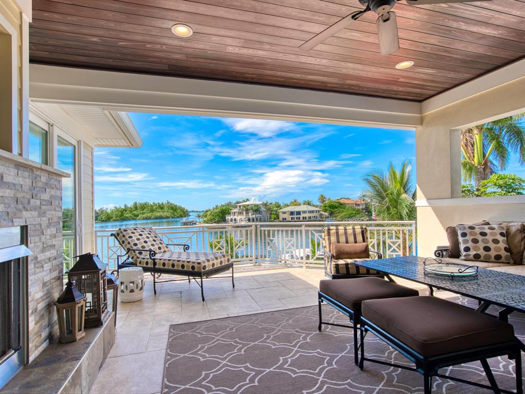 BAY ISLAND SHORES - Residential