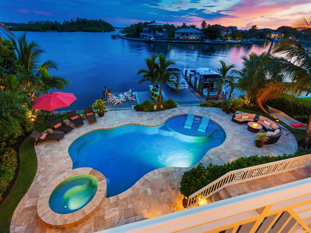 BAY ISLAND SHORES - Residential