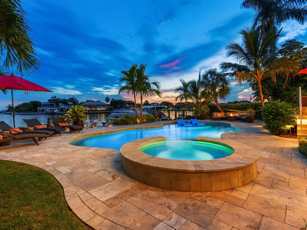 BAY ISLAND SHORES - Residential