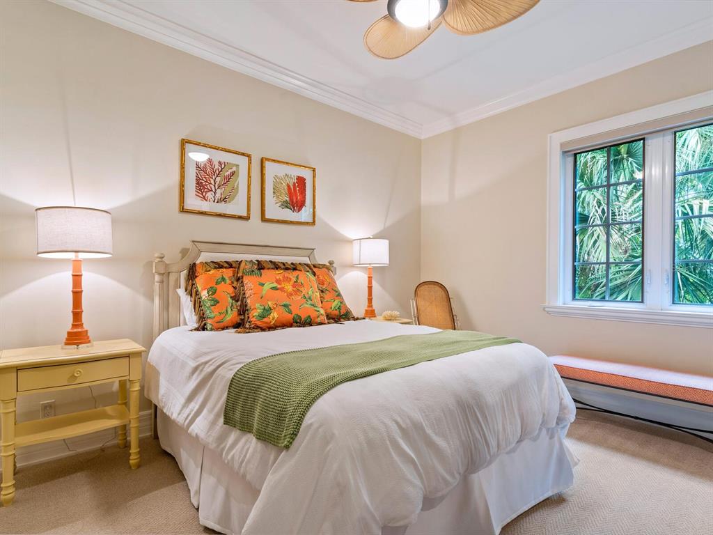 BAY ISLAND SHORES - Residential