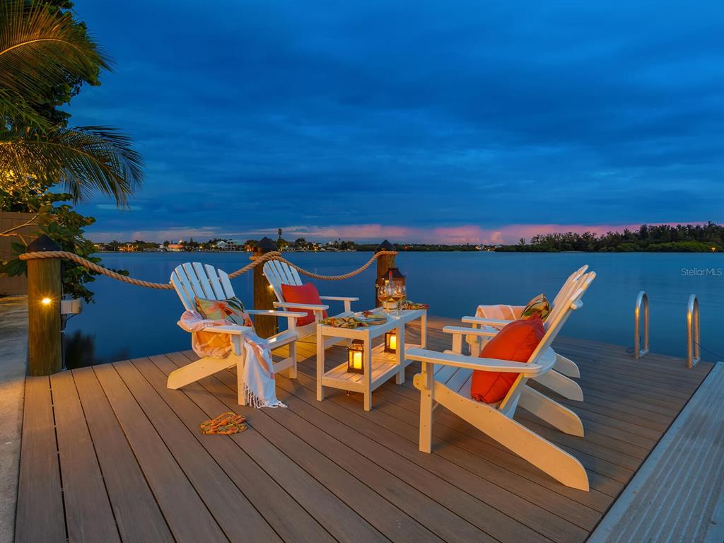 BAY ISLAND SHORES - Residential