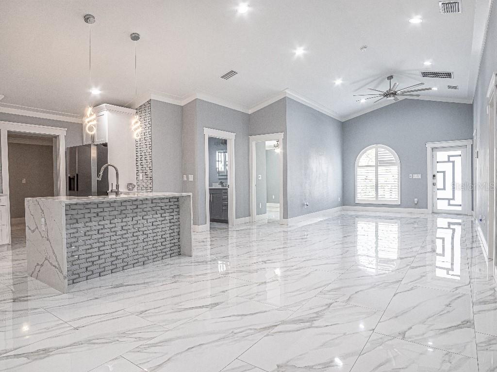 UNPLATTED - Residential