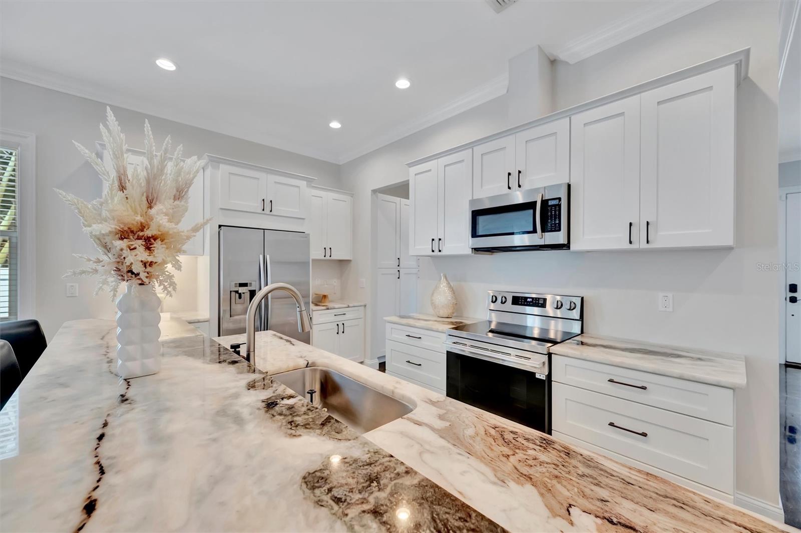 COLONIAL PLACE REV - Residential