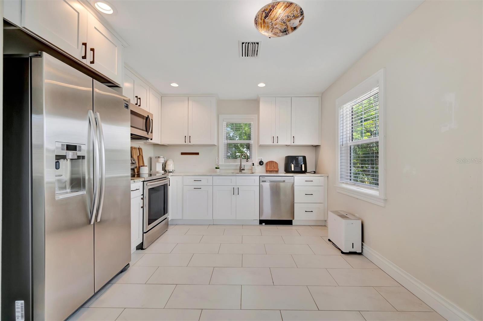 COLONIAL PLACE REV - Residential
